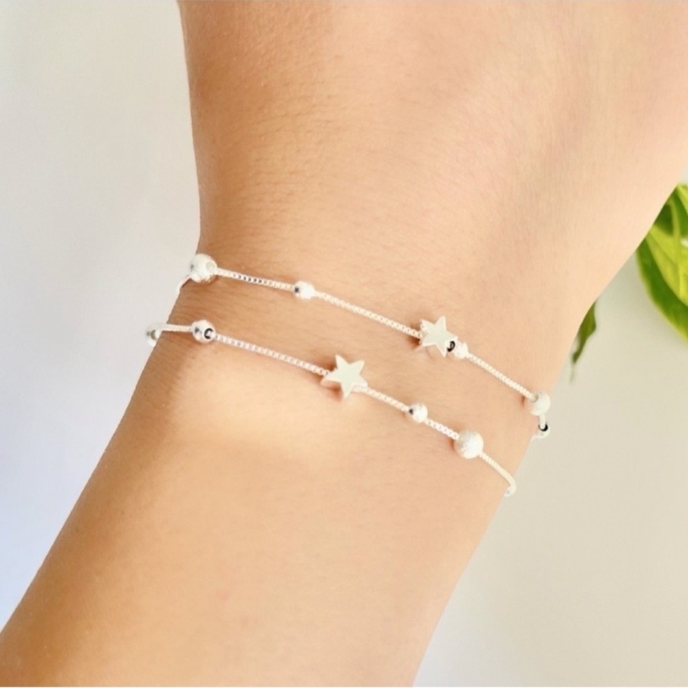 🌟925 Sterling Silver Double Star and Bead
Charm Bracelet💫 (A0-26)
